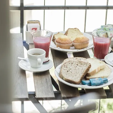 Amati ベッド・アンド・ブレックファスト 3*